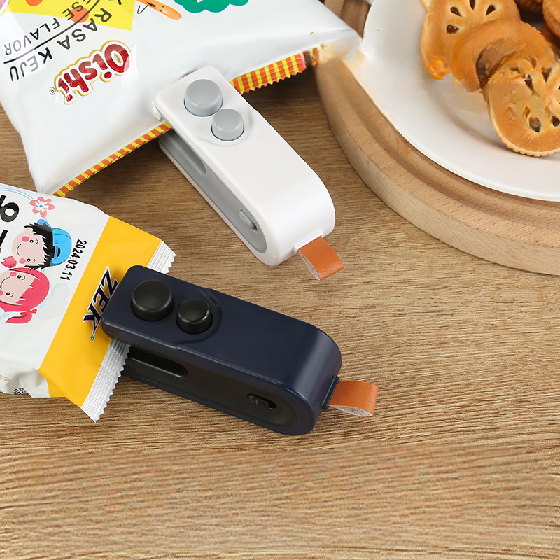 Snack Sealing Machine, Small Household Plastic Bag Sealer, Portable Hand Pressure Charging, Mini Electric Heating Sealing Artifact