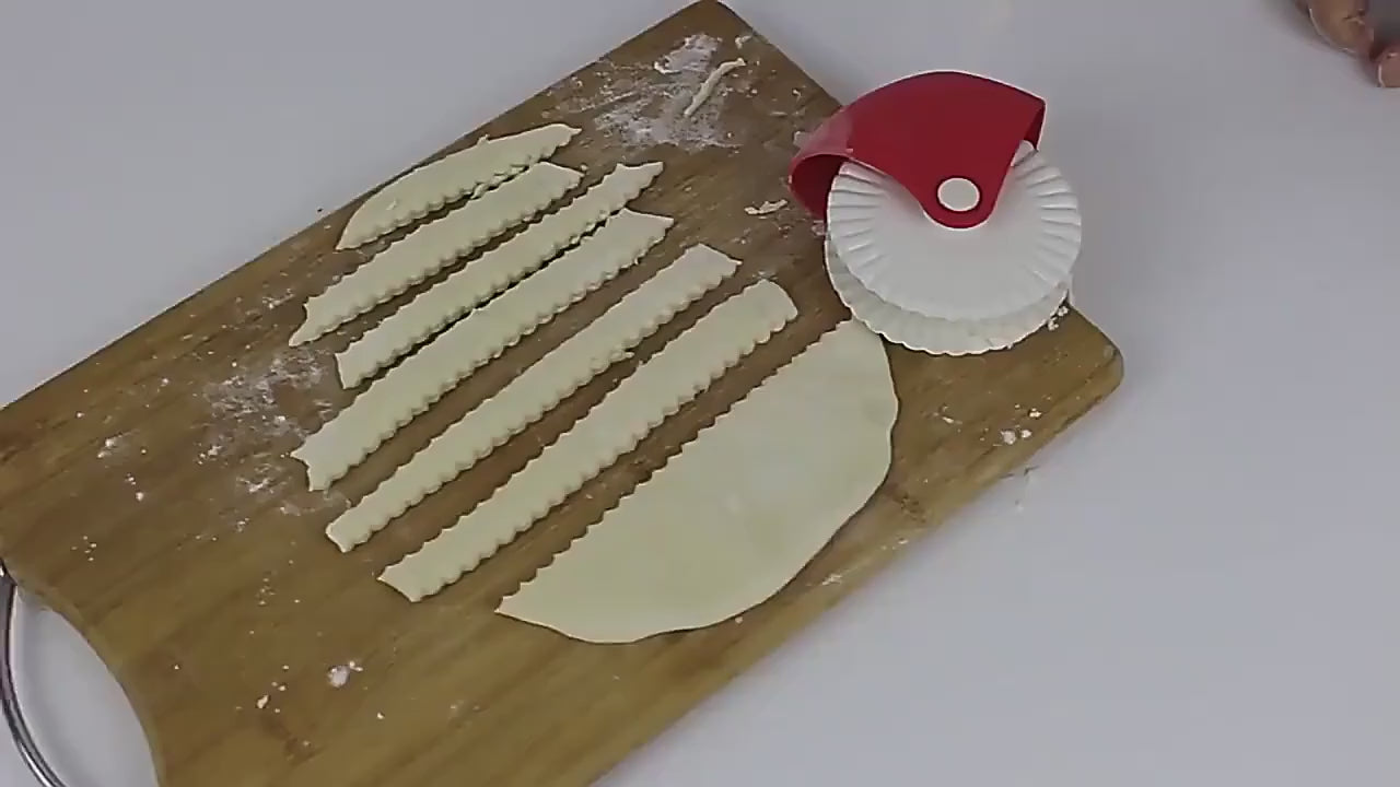 Pastry Cutting Wheel, Pastry Curling Wheel, Manual Noodle Cutter, Roller Knife, Creative Kitchen Supplies, Baking Tools